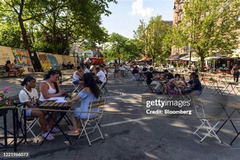 62 Dyckman Street Photos & High Res Pictures - Getty Images