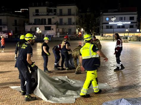 I Danni Agli Edifici Di Pozzuoli Dopo La Scossa Del Maggio