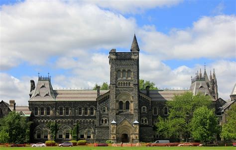 What Are The 4 best Universities in Canada? | eTA Canada