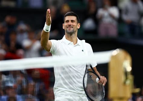 テニス＝ジョコビッチ、逆転勝ちでウィンブルドン4回戦進出 ロイター