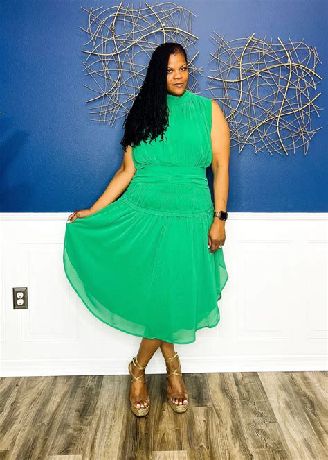 Sis, Your Curves ARE The Beauty Standard – It's the Curves for Me