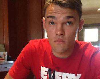 chiefs sign estefan mynhardt