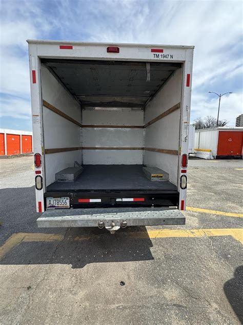 2011 10' Box Truck for Sale in Hyattsville, MD 20785 | U-Haul Truck Sales