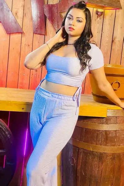 Raksha Gupta Top 15 Hot Pics And Photo