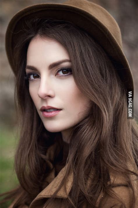 Perfect Brunette 9GAG