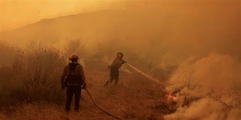 Canyon Fire Rages in Southern California, Thousands Under Evacuation ...
