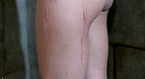 Naked Amanda Aardsma In Hyenas
