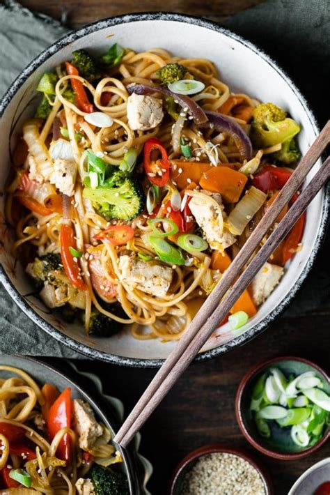 Gebratene Nudeln Mit Yakisoba Sauce In Minuten Veggie Rezept