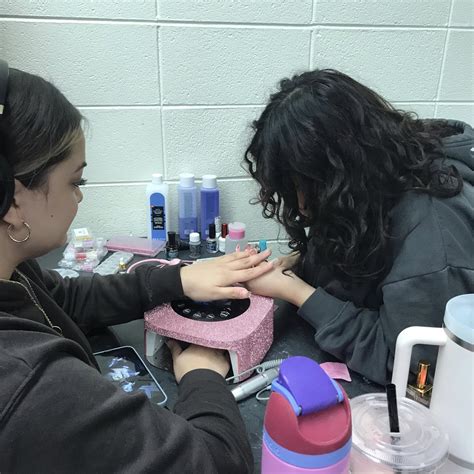 Career paths explain how wages for cosmetology differ by state 22
