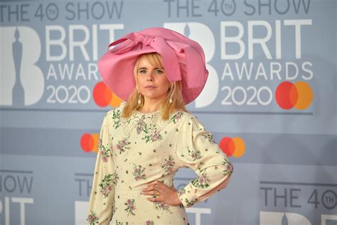 Paloma Faith Filmed A Topless Lesbian Sex Scene To Pay Her 250 Rent