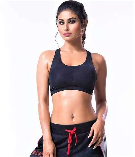 36 Semi Nude Photos Of Mouni Roy 12thBlog