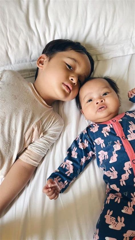 Deretan Foto Terbaru Baby Shafanina Putri Tasya Kamila Ekspresinya