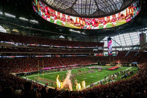 Mercedes-Benz Stadium Debut Highlights 2017 NFL Venues - Football ...