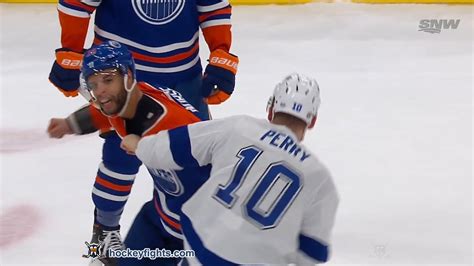 Corey Perry vs. Darnell Nurse, January 19, 2023 - Tampa Bay Lightning ...