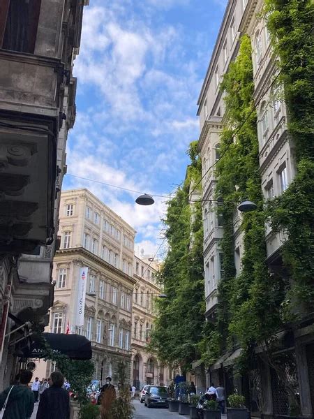 Beyoglu Estambul Turqu A De Abril De Adahan De Camondo Pera