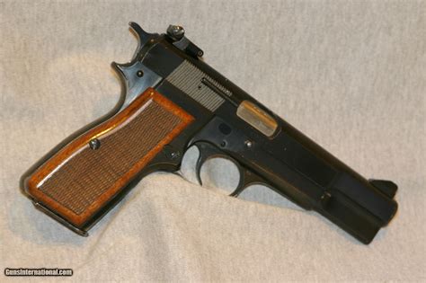 Browning Hi Power 1976