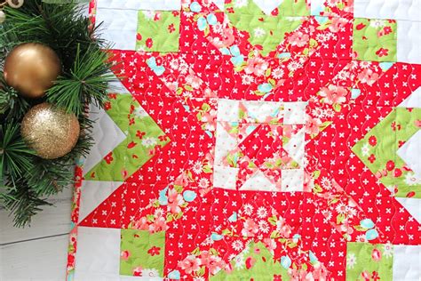 Poinsettia Mini Quilt Pdf Pattern Threadbare Creations