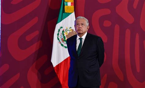 El TEPJF determina que AMLO violó los principios de neutralidad y