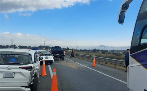 Tres vehículos involucrados en choque por alcance en la Pachuca Tuxpan