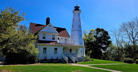 15 Picture Perfect Lighthouses In Wisconsin That Will Take Your Breath Away