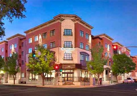 Best Pet-Friendly Hotels in Flagstaff | Stay with Your Fur-Baby