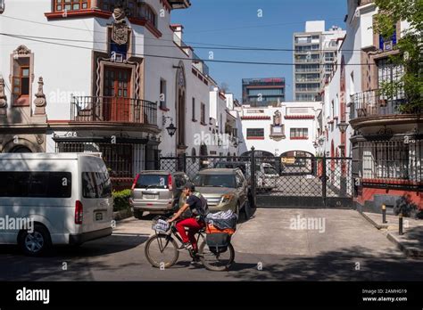 Street scene, La Condesa Stock Photo - Alamy