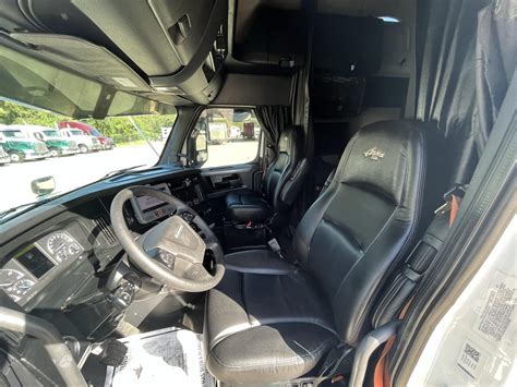 2019 Freightliner Cascadia 126 Vanguard Truck Centers