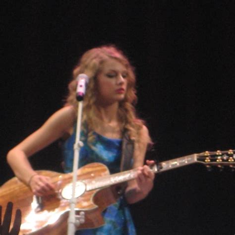 Taylor Swift Fearless Tour 2.11.10 Melbourne, Australia | Taylor swift fearless, Taylor swift ...