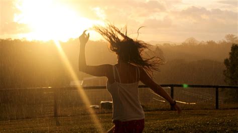 Papel De Parede Luz Solar Mulheres Ao Ar Livre Mulheres Modelo