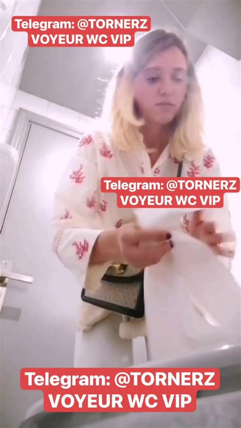 Piss Spy Voyeue Wc Hot ThisVid