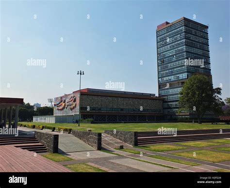 National Autonomous University Of Mexico Main Building Stock Photo Alamy