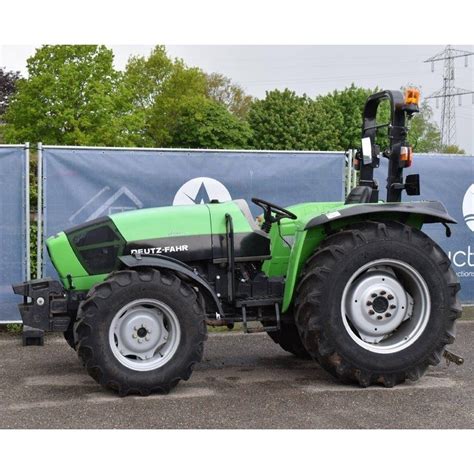 Deutz Fahr Agrolux 75 Tractor 4wd At Rs 820000 In Visnagar Id