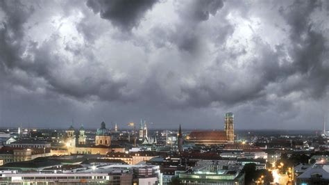 Sturm über Bayern Warnung vor starkem Gewitter in mehreren Regionen