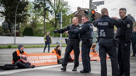 Klima Blockaden In Berlin Ich Rechne Damit Dass Ich Das Selber