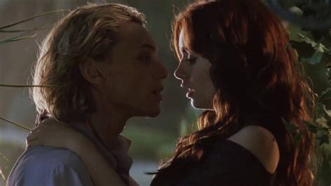 Jace And Clary Kiss City Of Bones