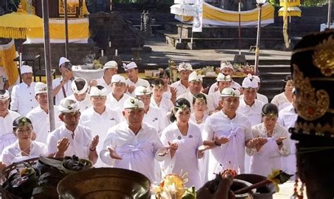 Hari Saraswati Pemkab Jembrana Gelar Pawintenan Tapak Gana Pos Bali