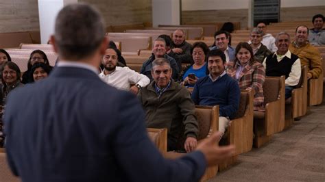 Maestros de escuela sabática participan en Pretrimestral en la Iglesia ...