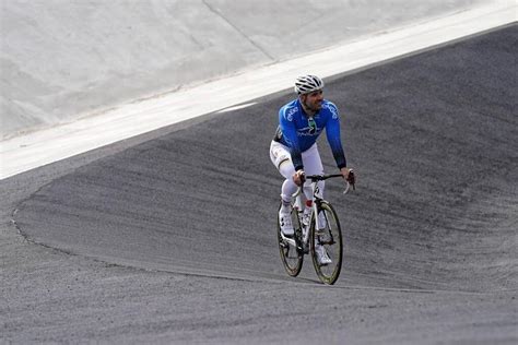 Laval François Pervis fait un premier tour de piste sur le vélodrome