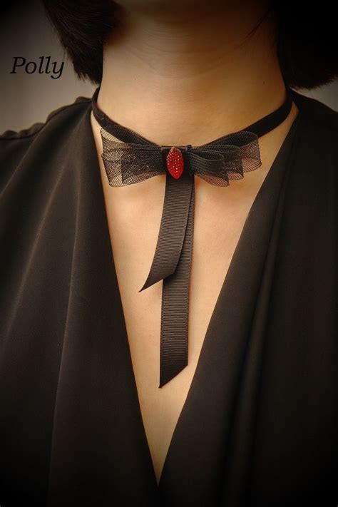 Галстук. | Fabric jewelry, Stylish jewelry, Ribbon jewelry