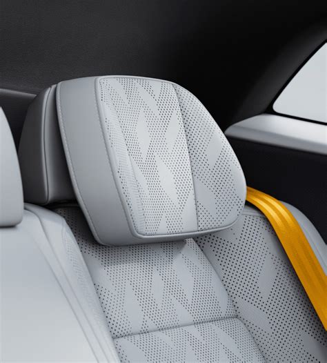 Polestar 4 - Interior features | Polestar UK