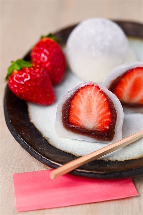 Easy Ichigo Daifuku Strawberry Mochi Microwave Method Artofit