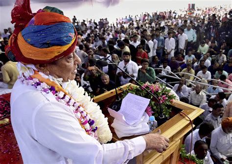 Shankersinh Vaghela Quits Congress Says Won T Return To Bjp