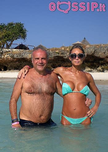 Jerry Cal A Zanzibar Con Bettina E Il Figlio Gossip It News Sul