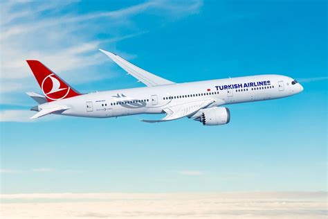 Un Pilot De La Turkish Airlines Moare N Zbor Iar Aeronava A