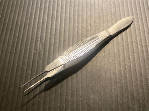 Used STORZ BAUSCH LOMB E1797 US Castroviejo Suturing Forceps 0 3mm