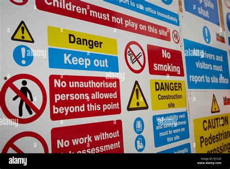 Building Site Health And Safety Signs Signage Boards Information Notices Warnings No Smoking