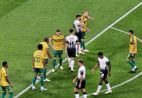 Corinthians Arranca Empate No Fim E Segue No Z Novo Momento