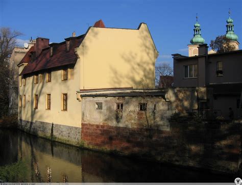 Budynek nr 8a ul Daszyńskiego Ignacego Kłodzko zdjęcia