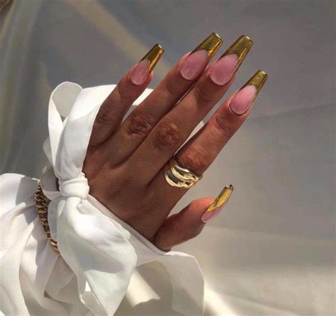 Gold Nails Are Perfect For The Holiday Season Fashionisers© Part 4 Gold Acrylic Nails