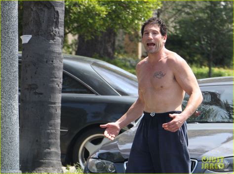 Walking Dead's Jon Bernthal: Shirtless Dog Walk!: Photo 2651262 | Jon ...